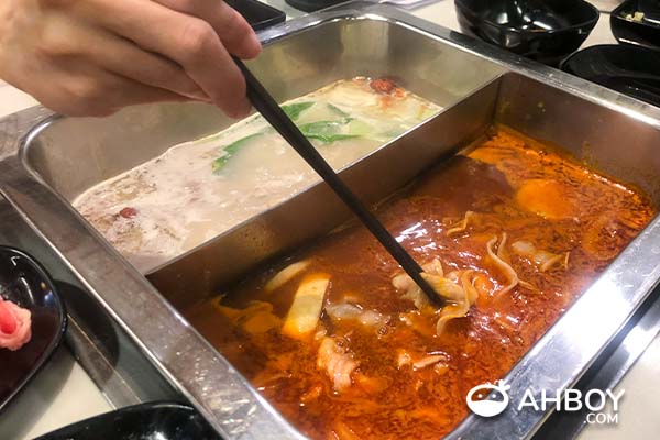 CNY Reunion Dinner in Singapore - Shabu shabu in tomato soup