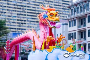 Singapore Chinatown Chinese New Year (CNY) 2024 - Dragon sculptures, lightings, installations 牛车水龙年灯饰