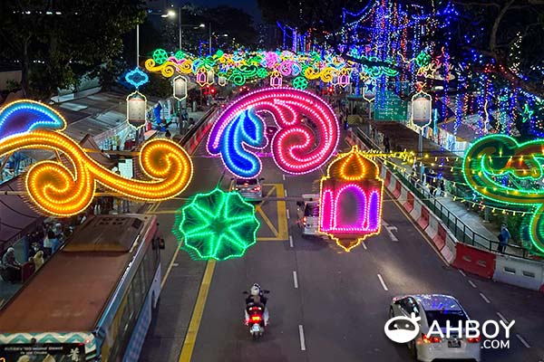 List of Ramandan Bazaars in Singapore - Geylang Serai 2023 - Hari Raya lighting along Geylang Road