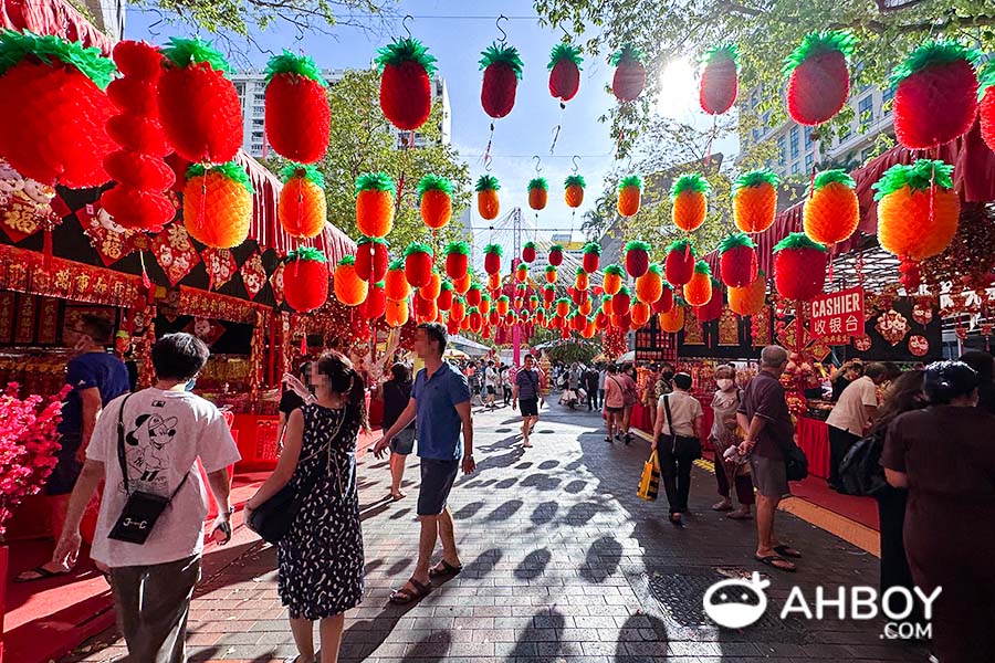 Singapore Festivals - Chinese New Year - Shopping for CNY goodies
