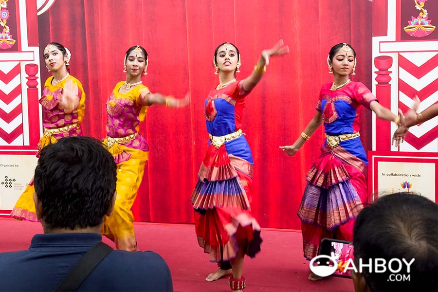 Things to do in Singapore - Arts & Culture - Experience cultural performances by Singapore's diverse ethnic groups (Chinese, Malay and Indian)