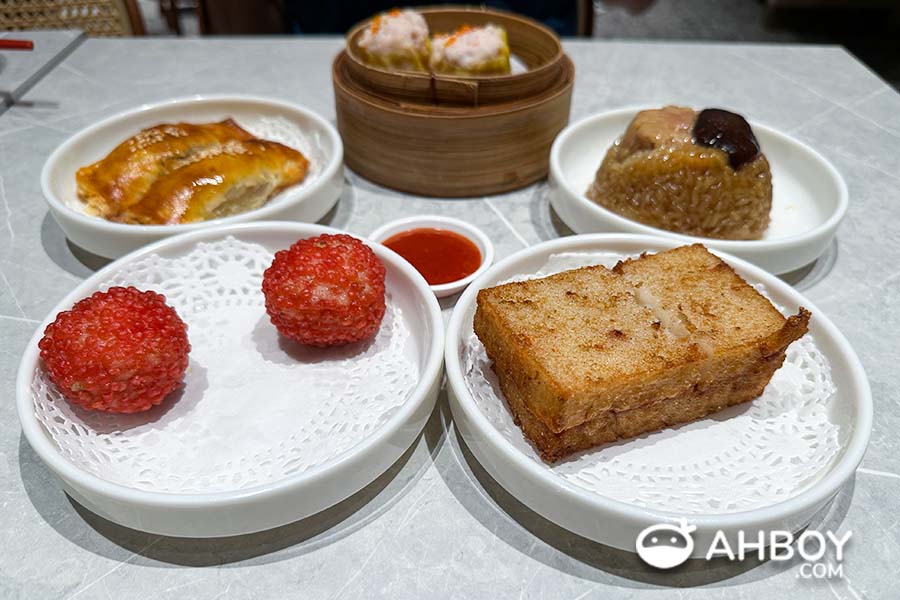 Things to do in Singapore - Late night supper - Savour Dim Sum at a 24-Hour Chinese Restaurant